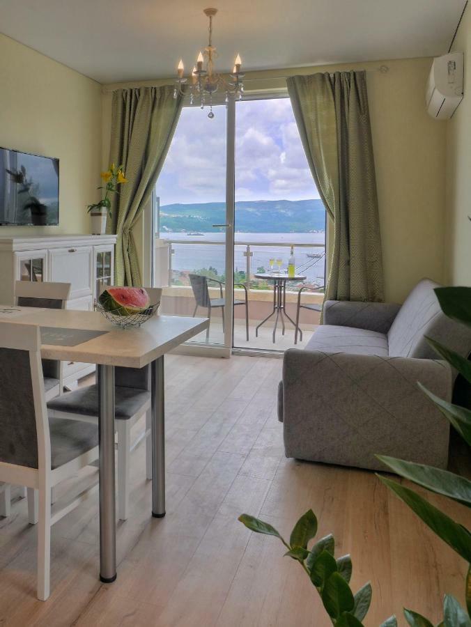 Villa Travertino Tivat Buitenkant foto