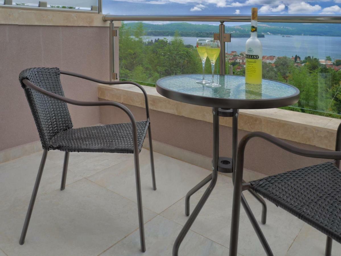 Villa Travertino Tivat Buitenkant foto