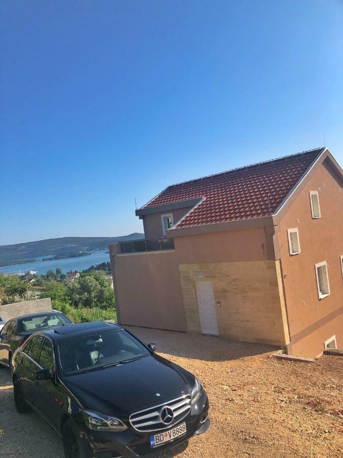 Villa Travertino Tivat Buitenkant foto